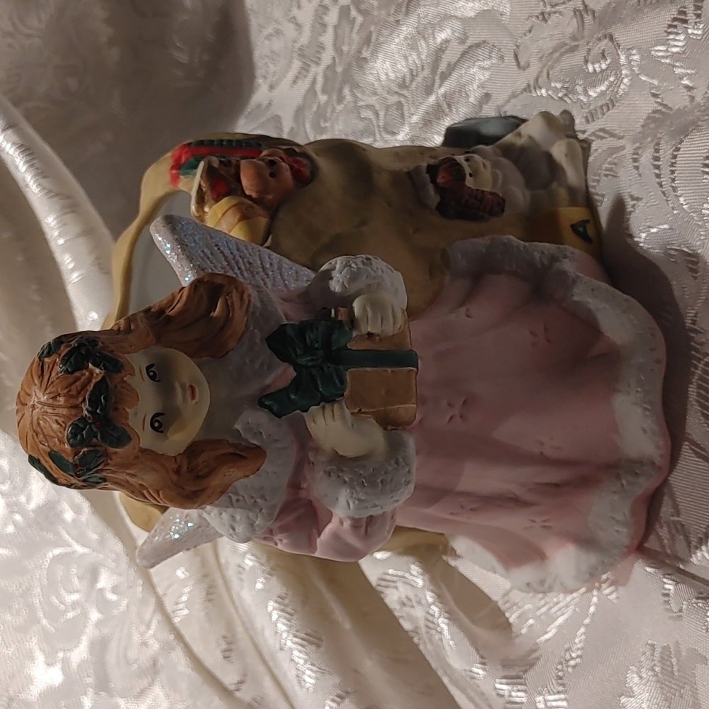 5/$20 Ceramic Angel Trinket Dish
